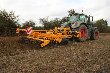 Agrisem-Combiplow-Platinum-Disc-O-Mulch-Silver-4m-10-2014-IMG_8888.JPG
